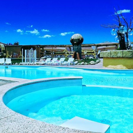 Hotel Minnia Budoni Luaran gambar